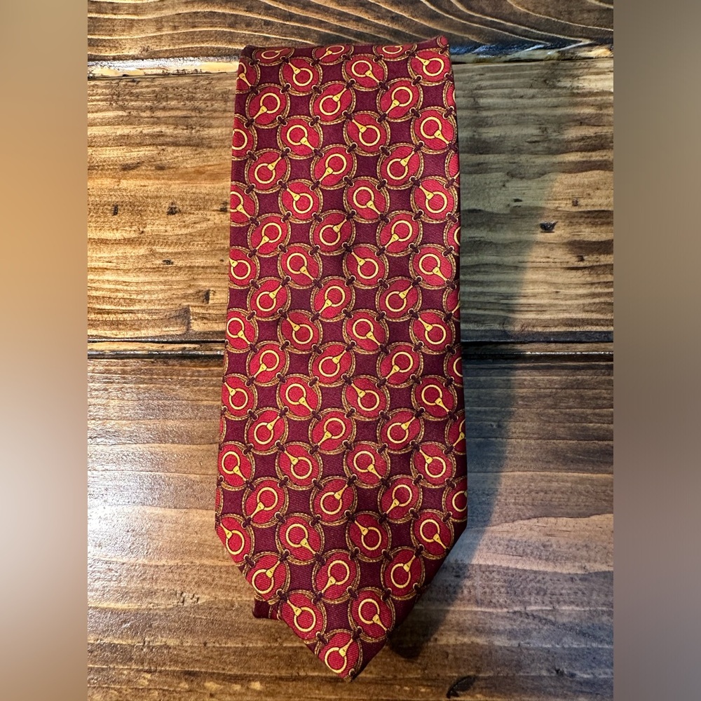 Brooks Brothers Burgundy 100% Silk Tie~Hand Made in USA of imported Fabric